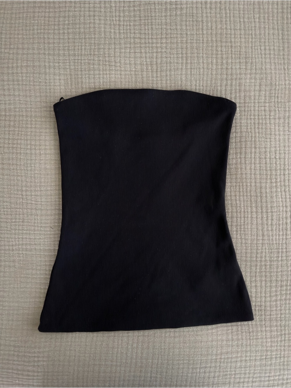 Aritzia Contour strapless black top